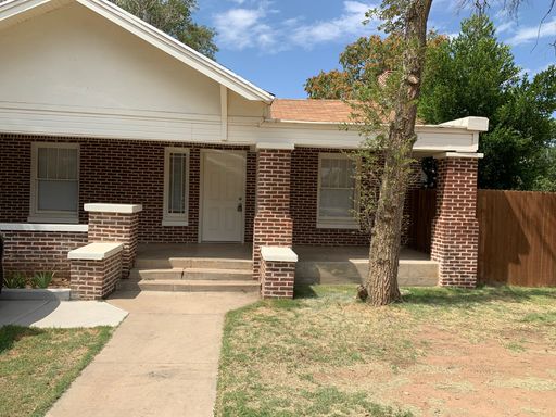 1 Bed 1 Bath Rental at 2302 14th St Unit A, Lubbock, TX – photo 1