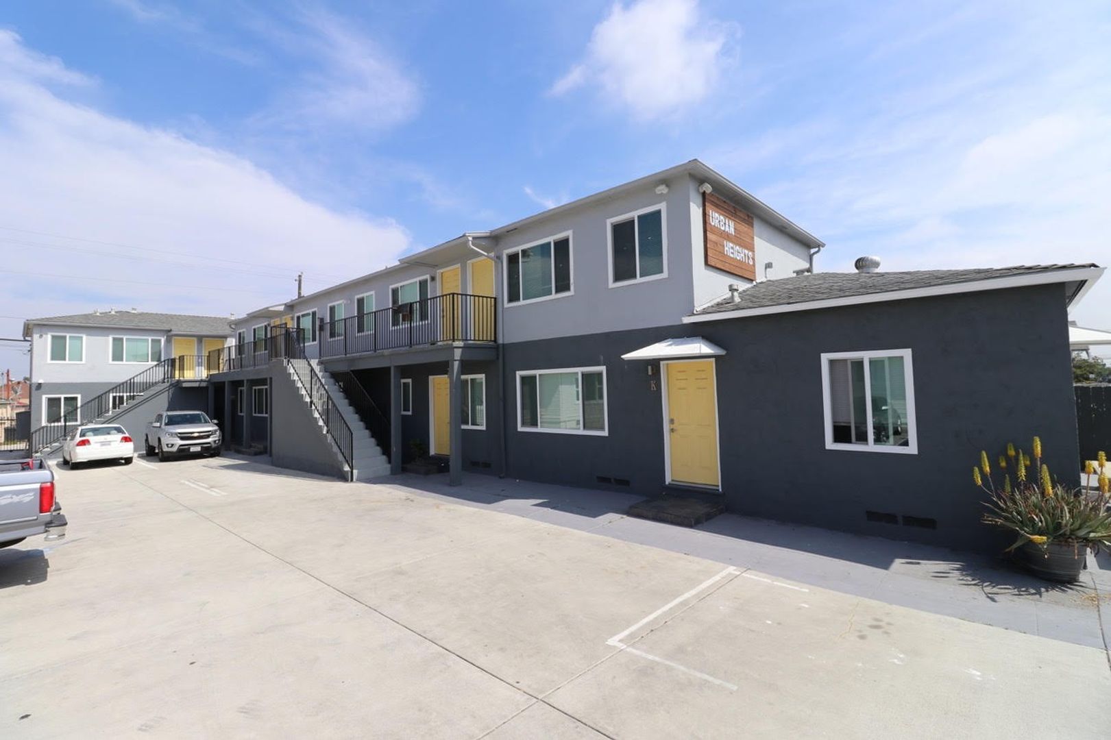 San Diego Apartment: 3853 Cherokee Avenue