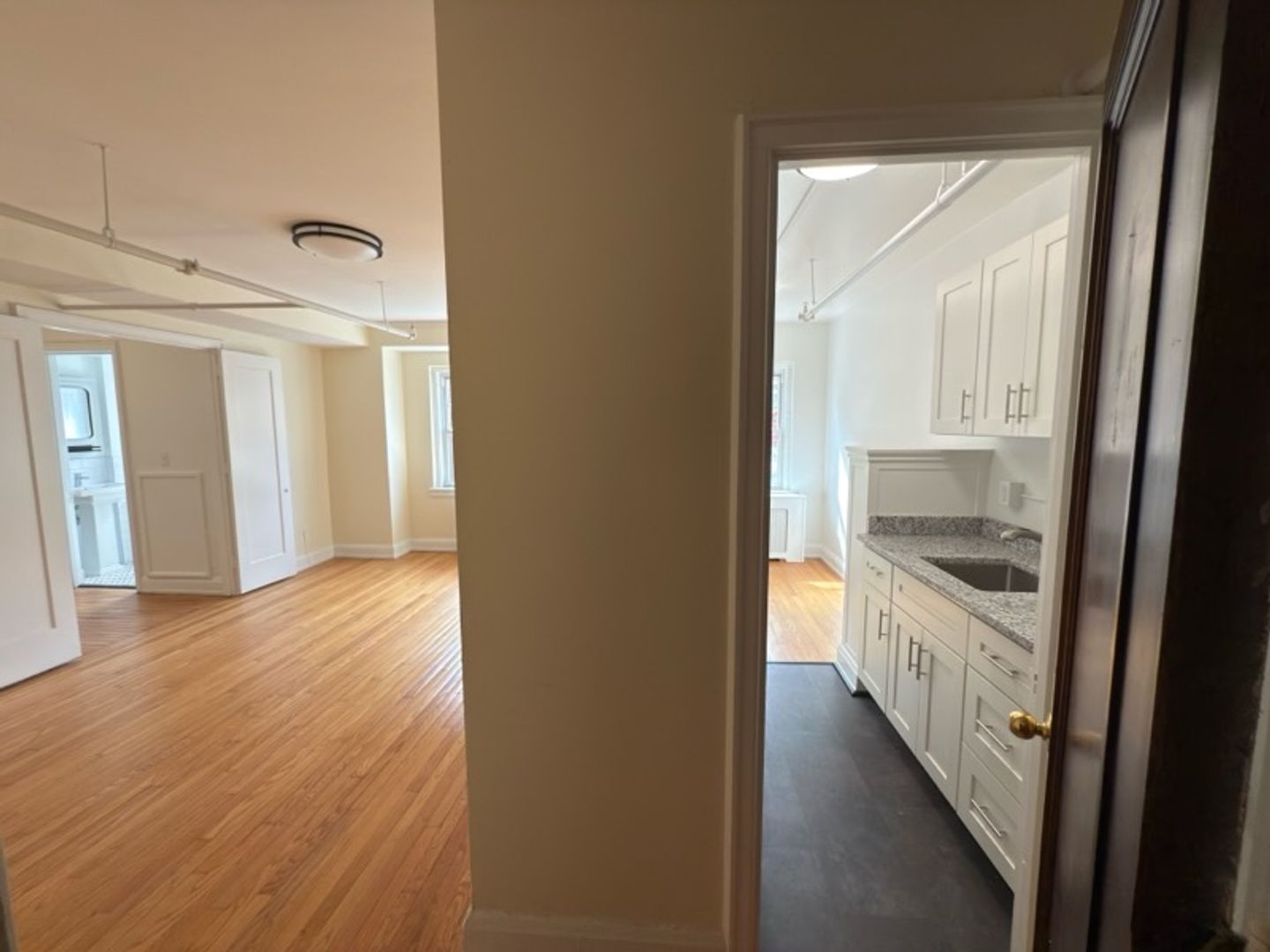 Pittsburgh Apartment: 245 Melwood Avenue