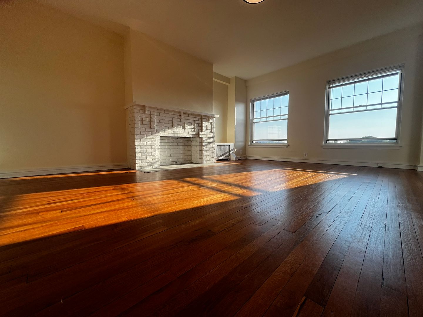 Pittsburgh Apartment: King Edward Apartments (old)