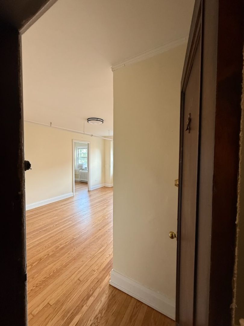 Pittsburgh Apartment: 245 Melwood Avenue