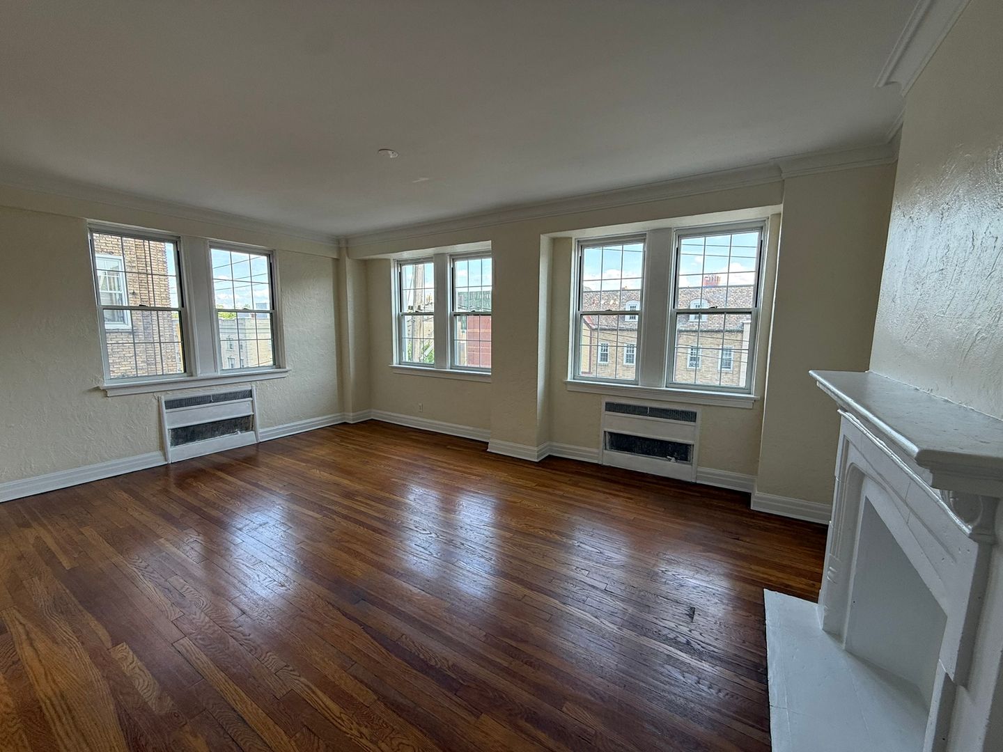 Pittsburgh Apartment: 4601 Bayard Street