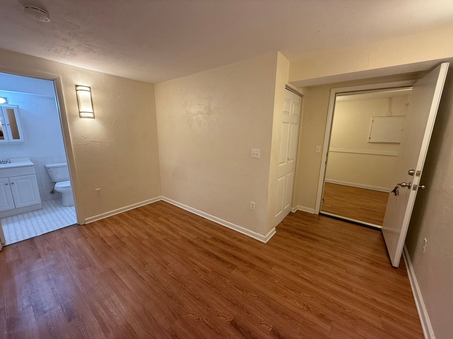 Pittsburgh Apartment: 5424 Fifth Avenue