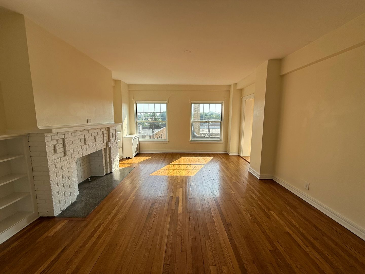 Pittsburgh Apartment: King Edward Apartments (old)