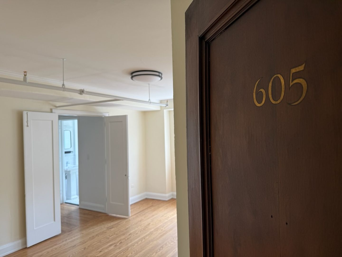 Pittsburgh Apartment: 245 Melwood Avenue