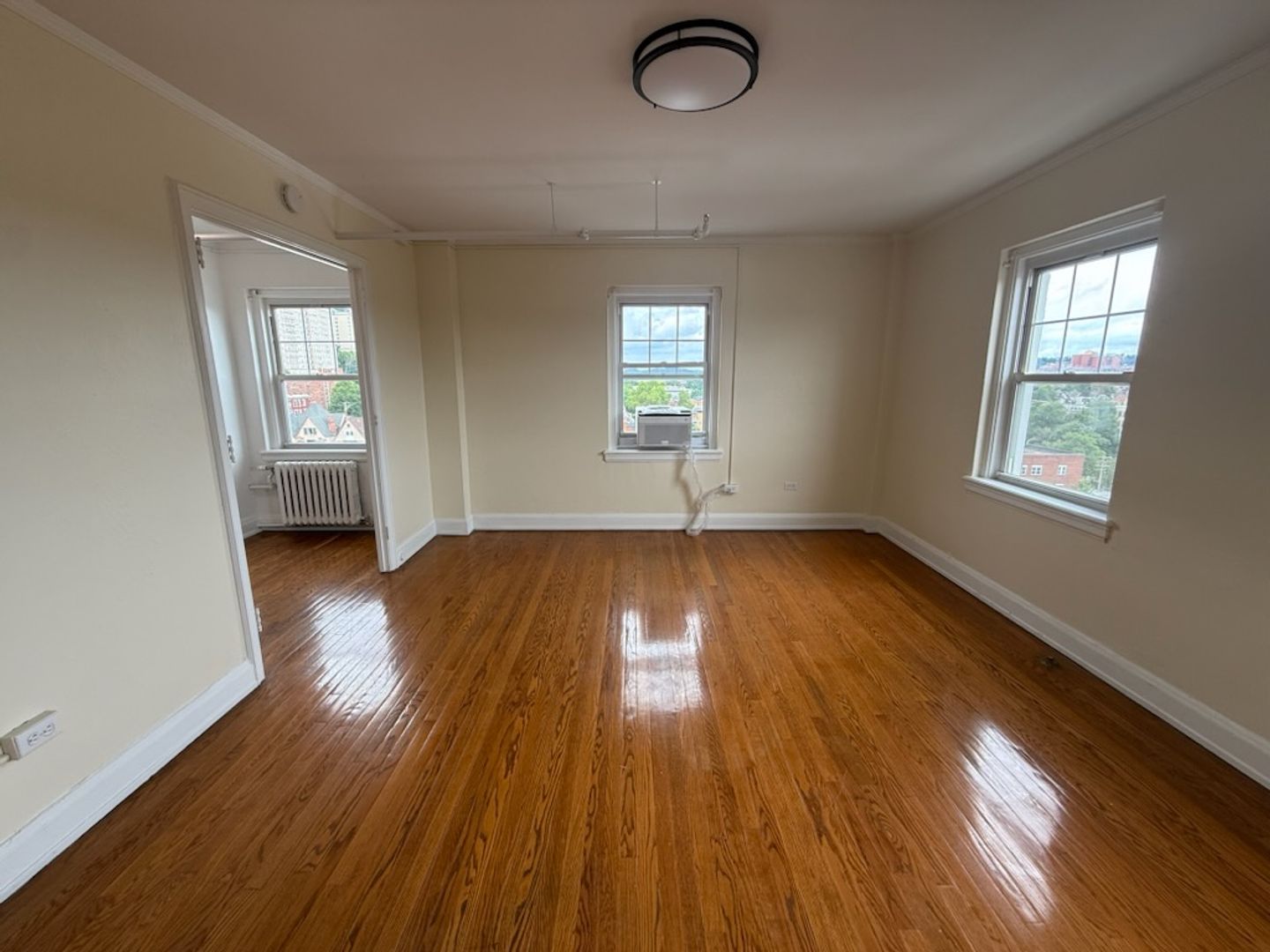 Pittsburgh Apartment: 245 Melwood Avenue