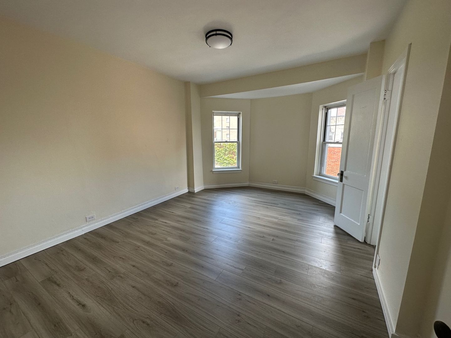 Pittsburgh Apartment: King Edward Apartments (old)