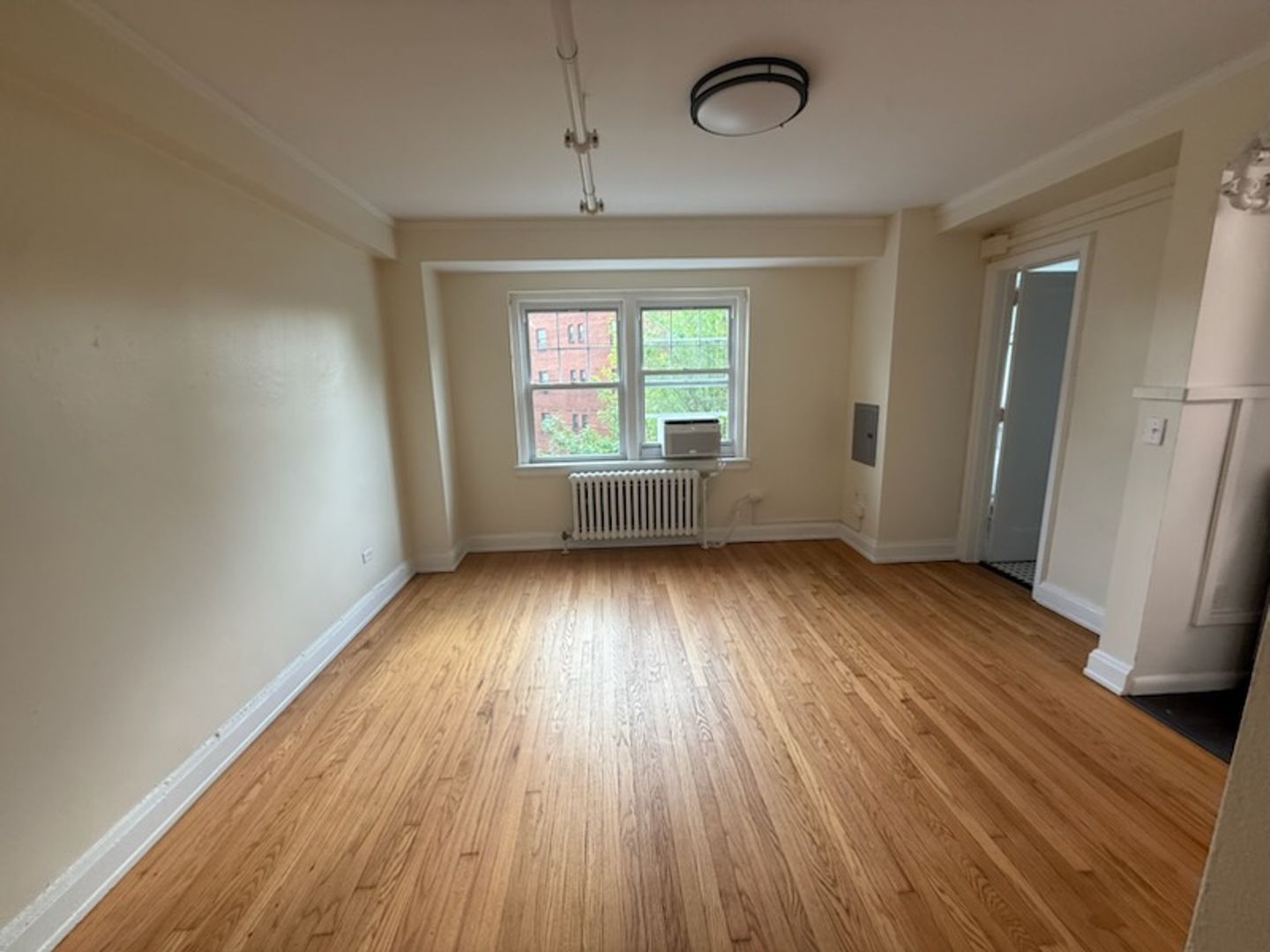 Pittsburgh Apartment: 245 Melwood Avenue
