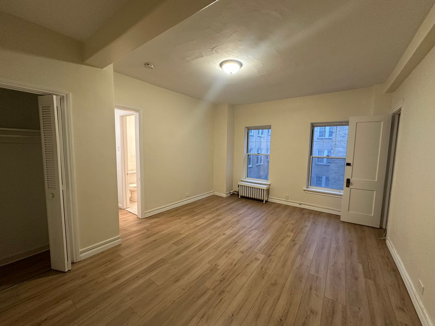 Pittsburgh Apartment: King Edward Apartments (old)