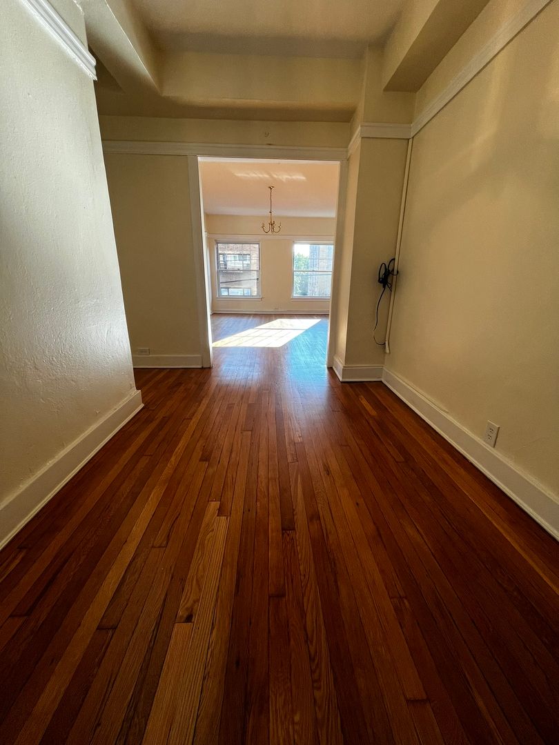 Pittsburgh Apartment: King Edward Apartments (old)