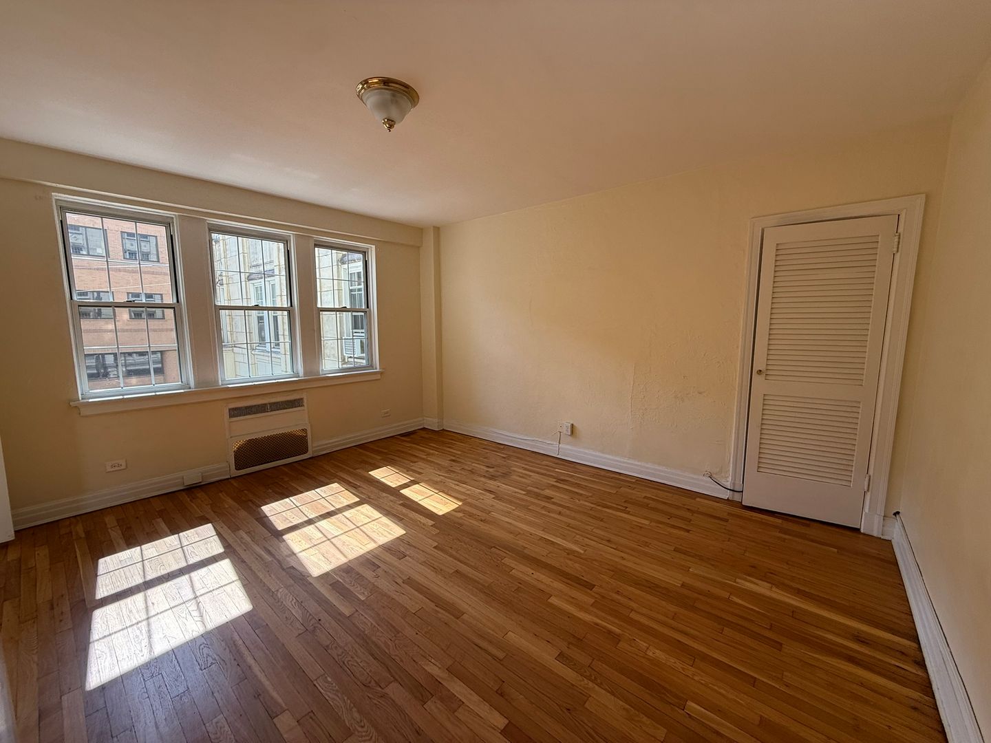 Pittsburgh Apartment: 4601 Bayard Street