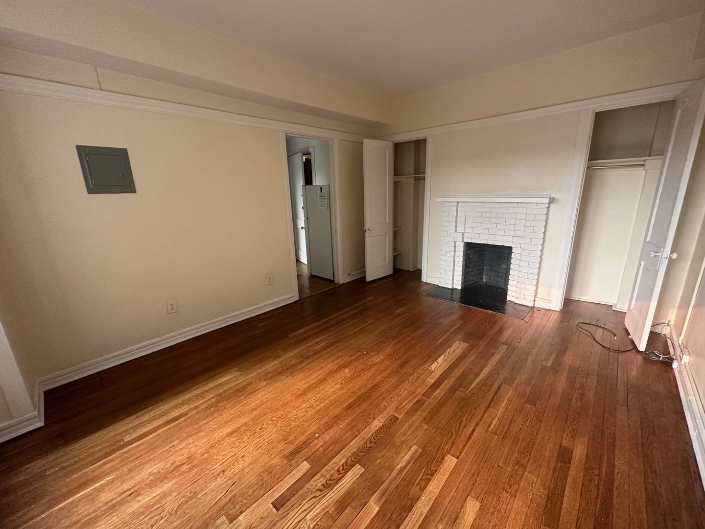 Pittsburgh Apartment: King Edward Apartments (old)