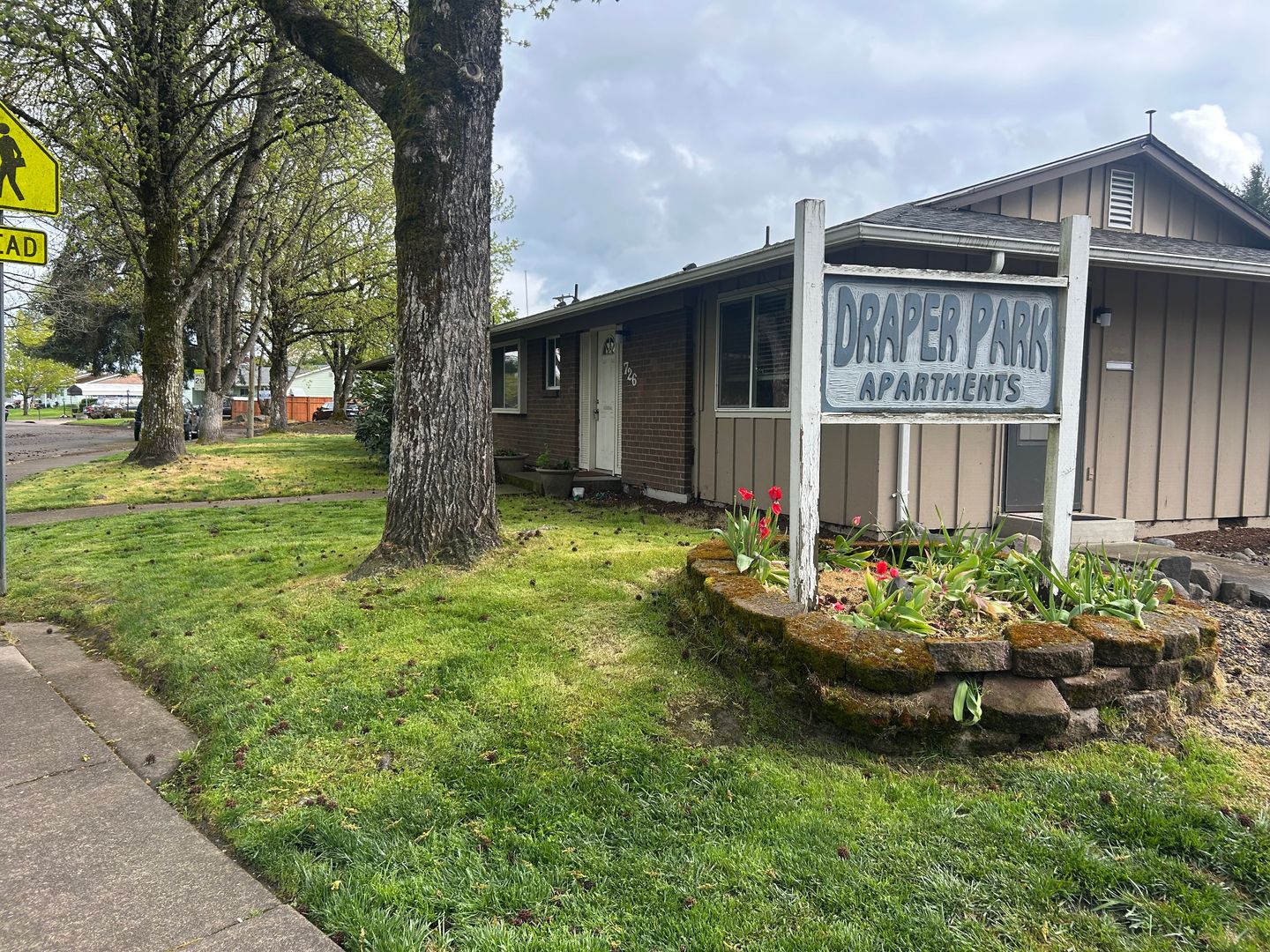 Albany Apartment: 642 32nd Ave SE #5