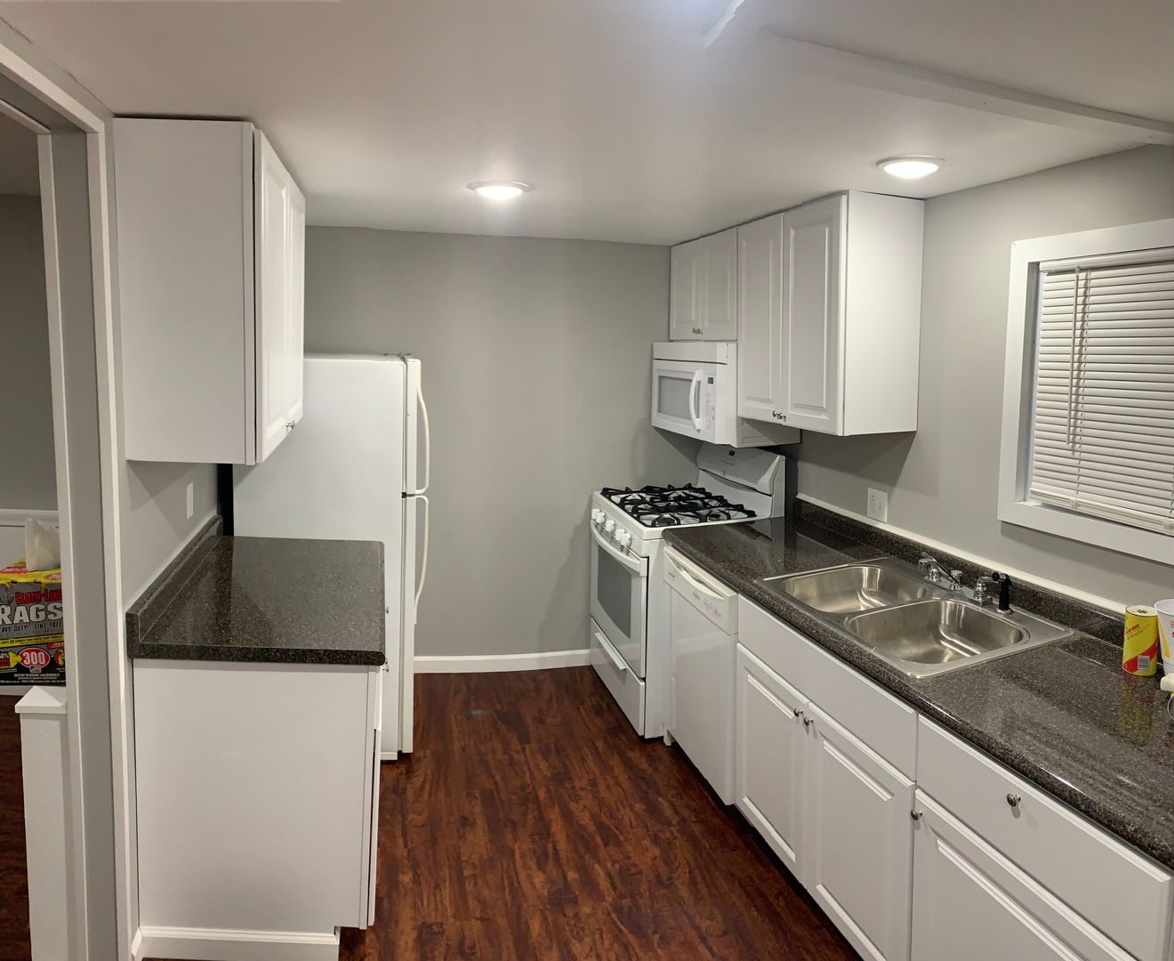 Corning Apartment: 398-400 Sunset Dr