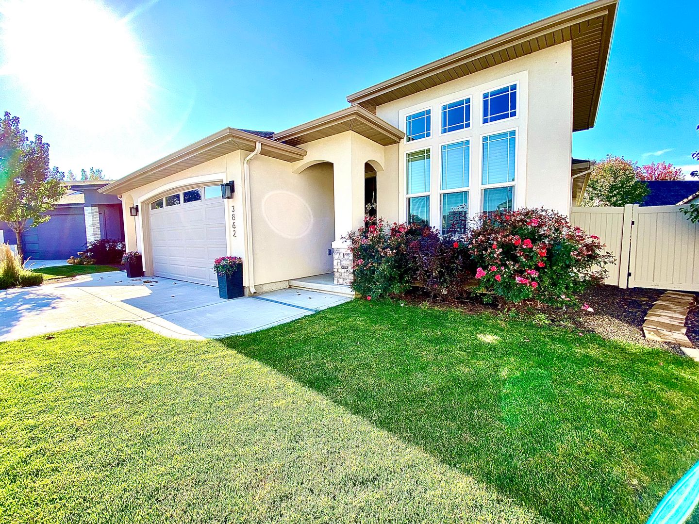 Meridian House: 3862 W. Hearst Court