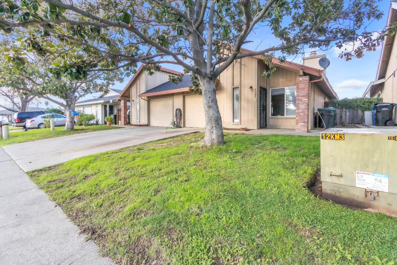 Sacramento Apartment: 4505 4507 Zachary Way