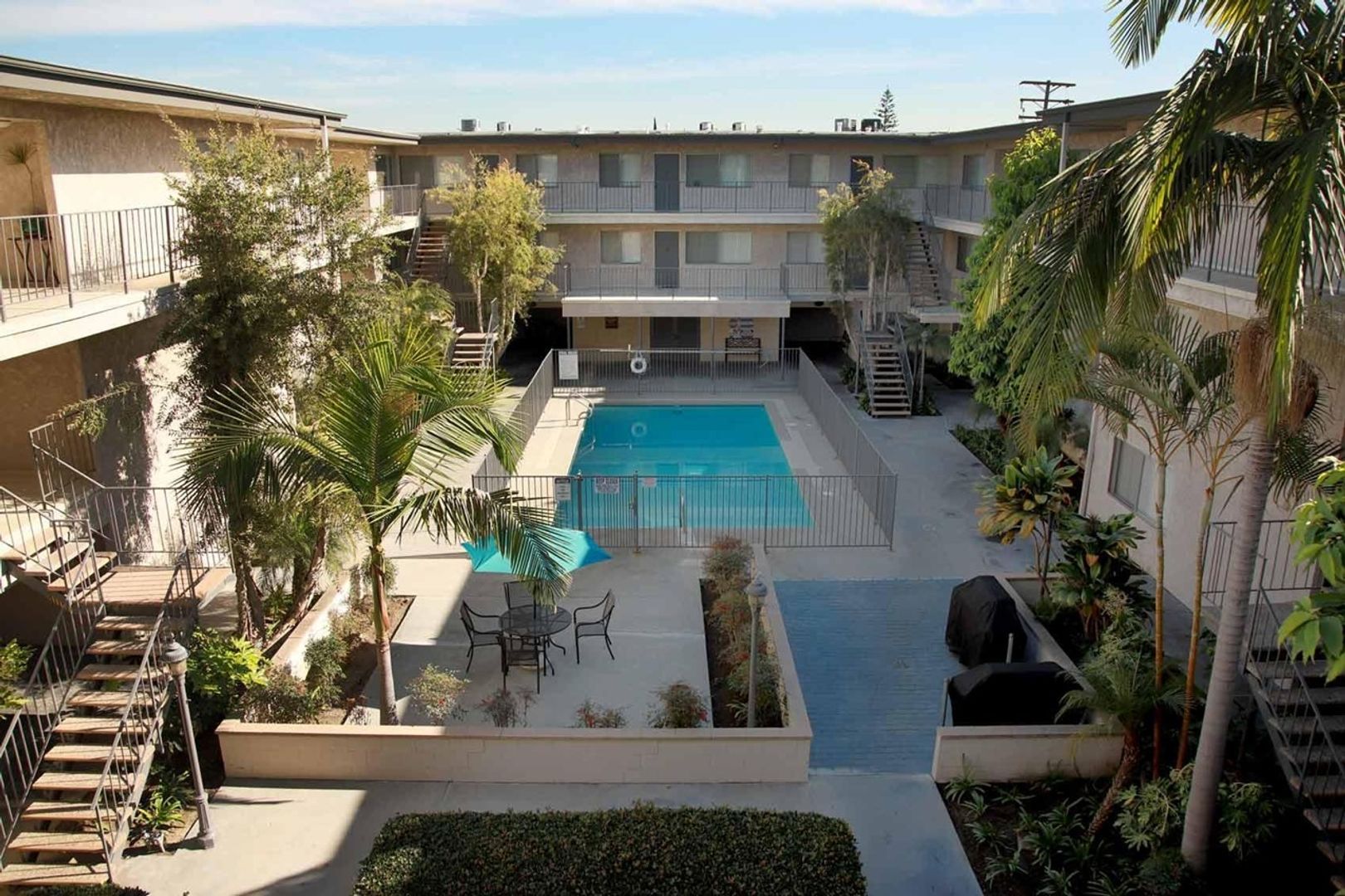 DOWNEY Apartment: 12030 DOWNEY AVE