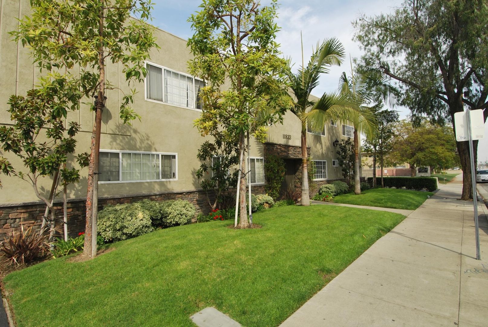 DOWNEY Apartment: 11833 OLD RIVER SCHOOL RD
