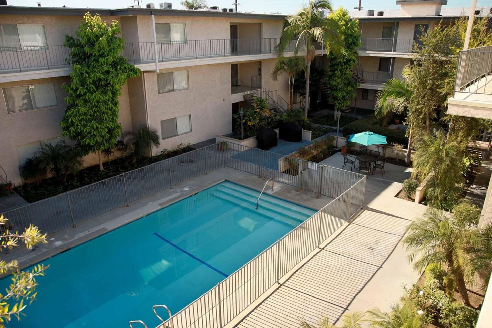 DOWNEY Apartment: 12030 DOWNEY AVE