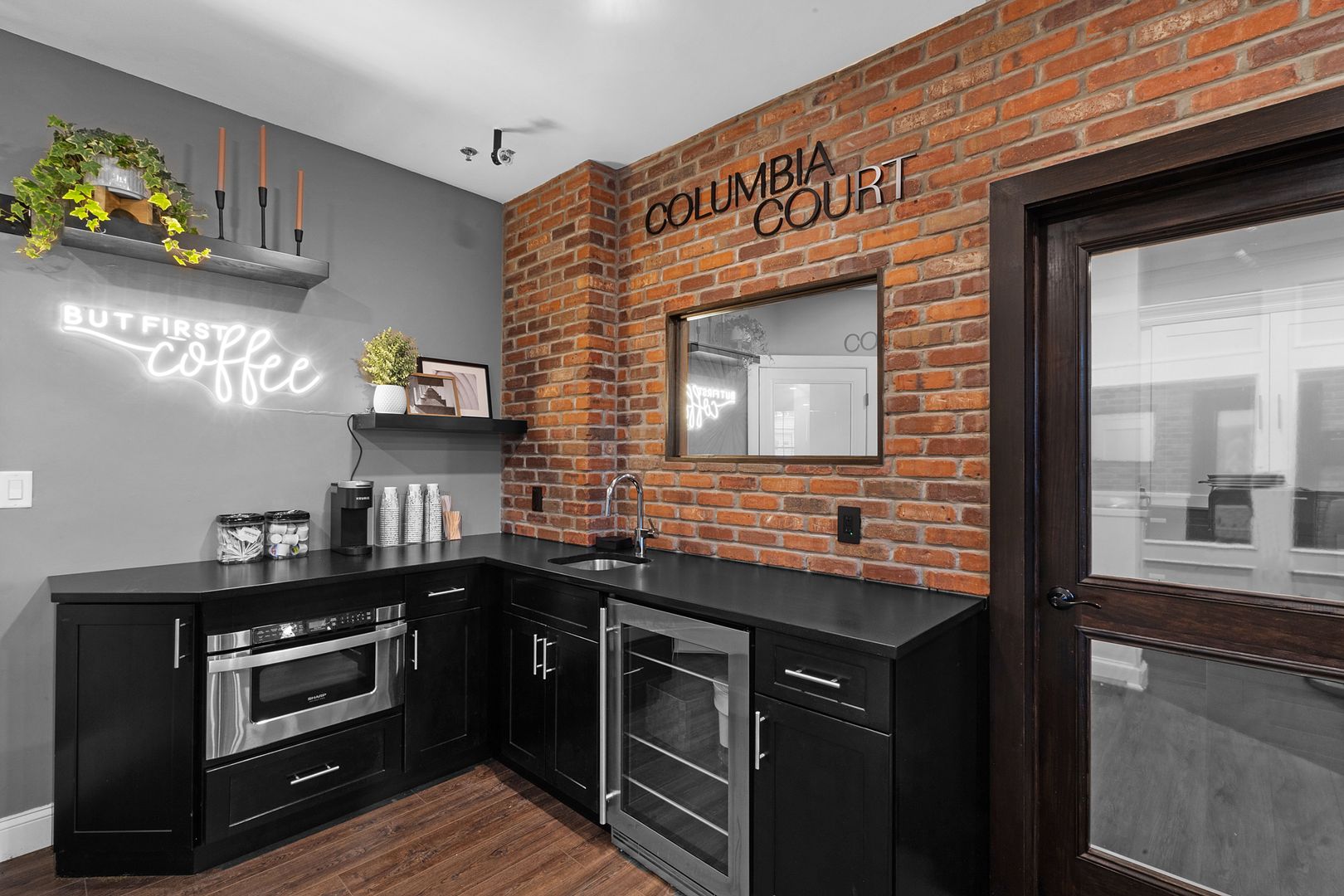 SPRINGFIELD Apartment: 50 MAPLE AVE