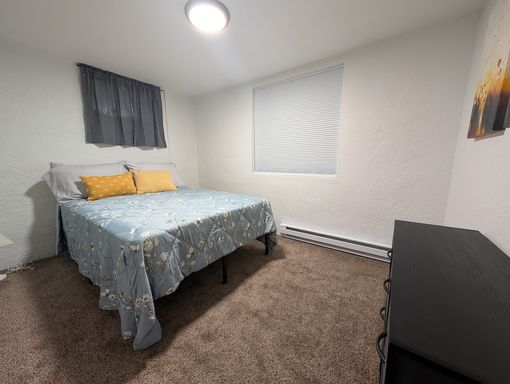 Furnished Room For Rent in Normal Hill - Utilities/Internet Included!