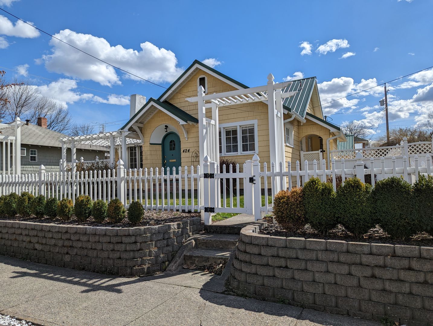 Lewiston House: 424 5th Avenue