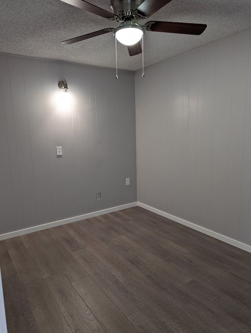 Lewiston Apartment: 539 Park Street