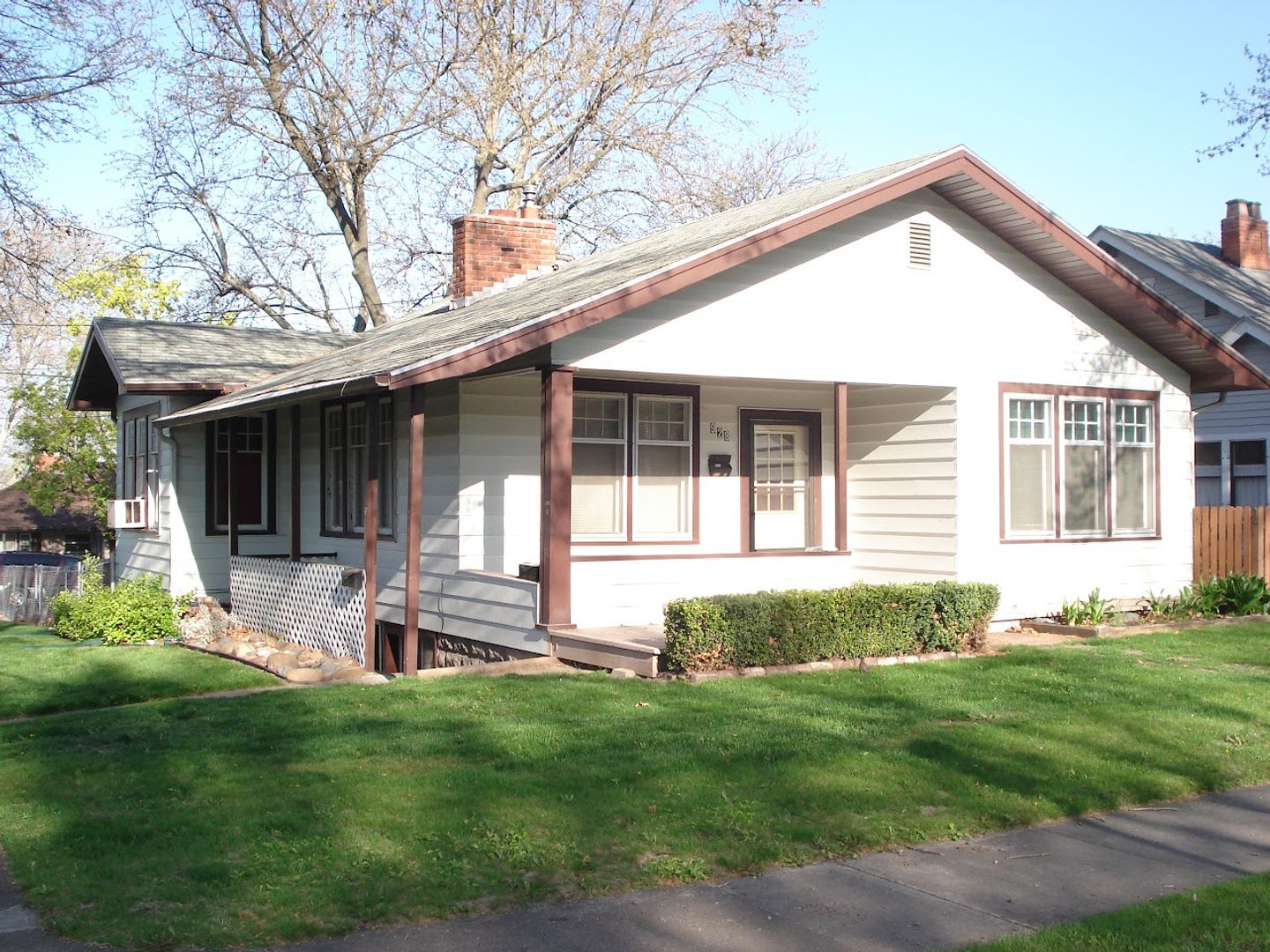 Lewiston Apartment: 928 3rd St.