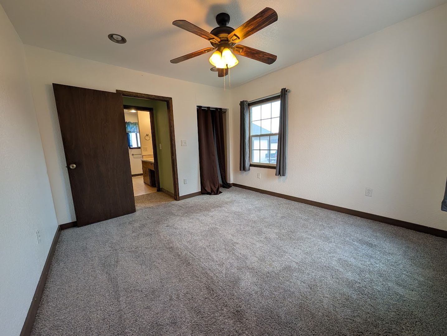 Lewiston House: 1411 Powers Ave