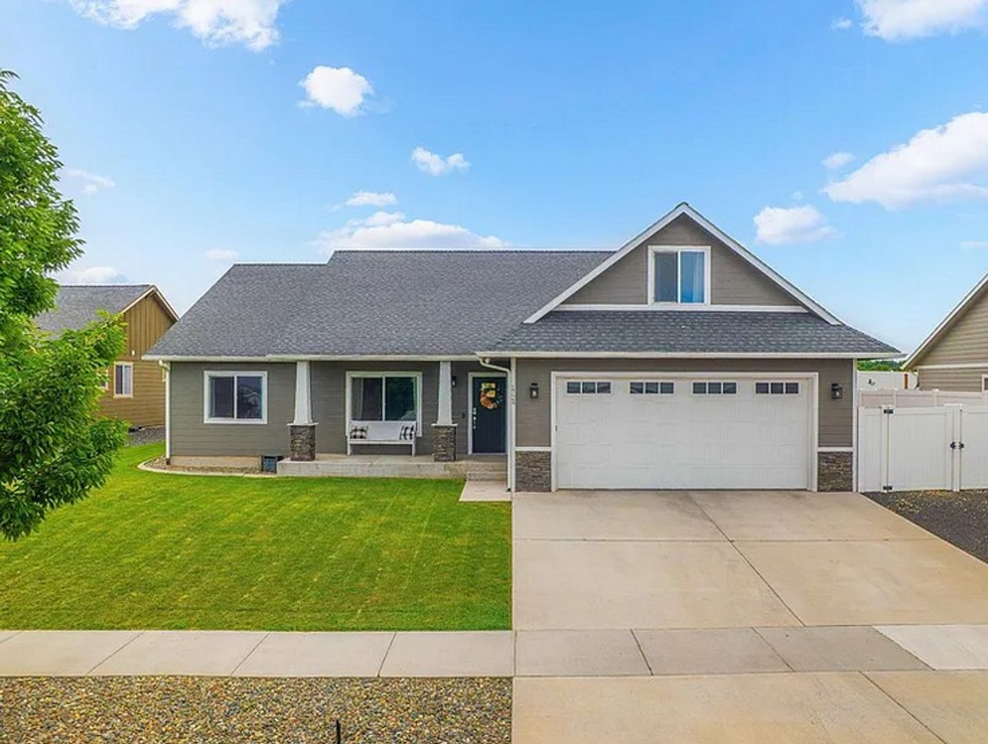 Lewiston House: 1724 Pioneer Drive