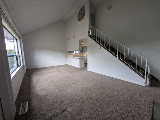 Lovely 2 Bedroom Elks Condo – photo 1