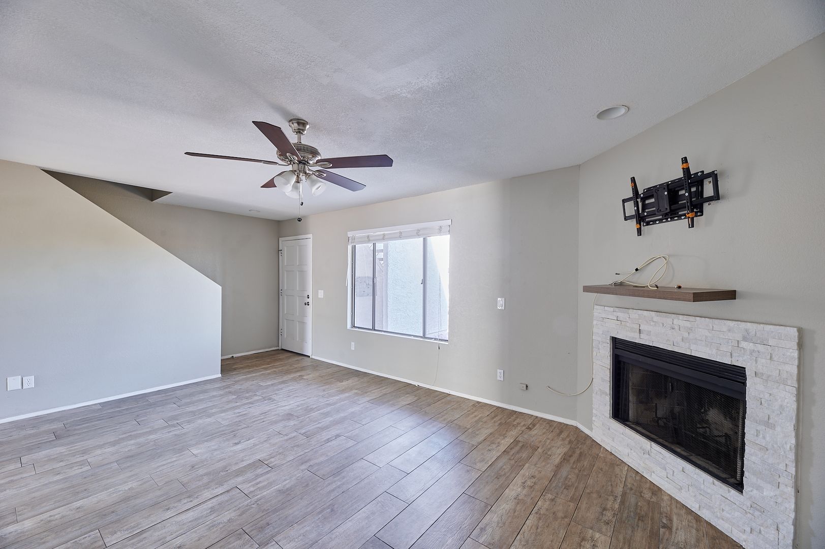 Fountain Hills Apartment: 16741 E Westby Drive