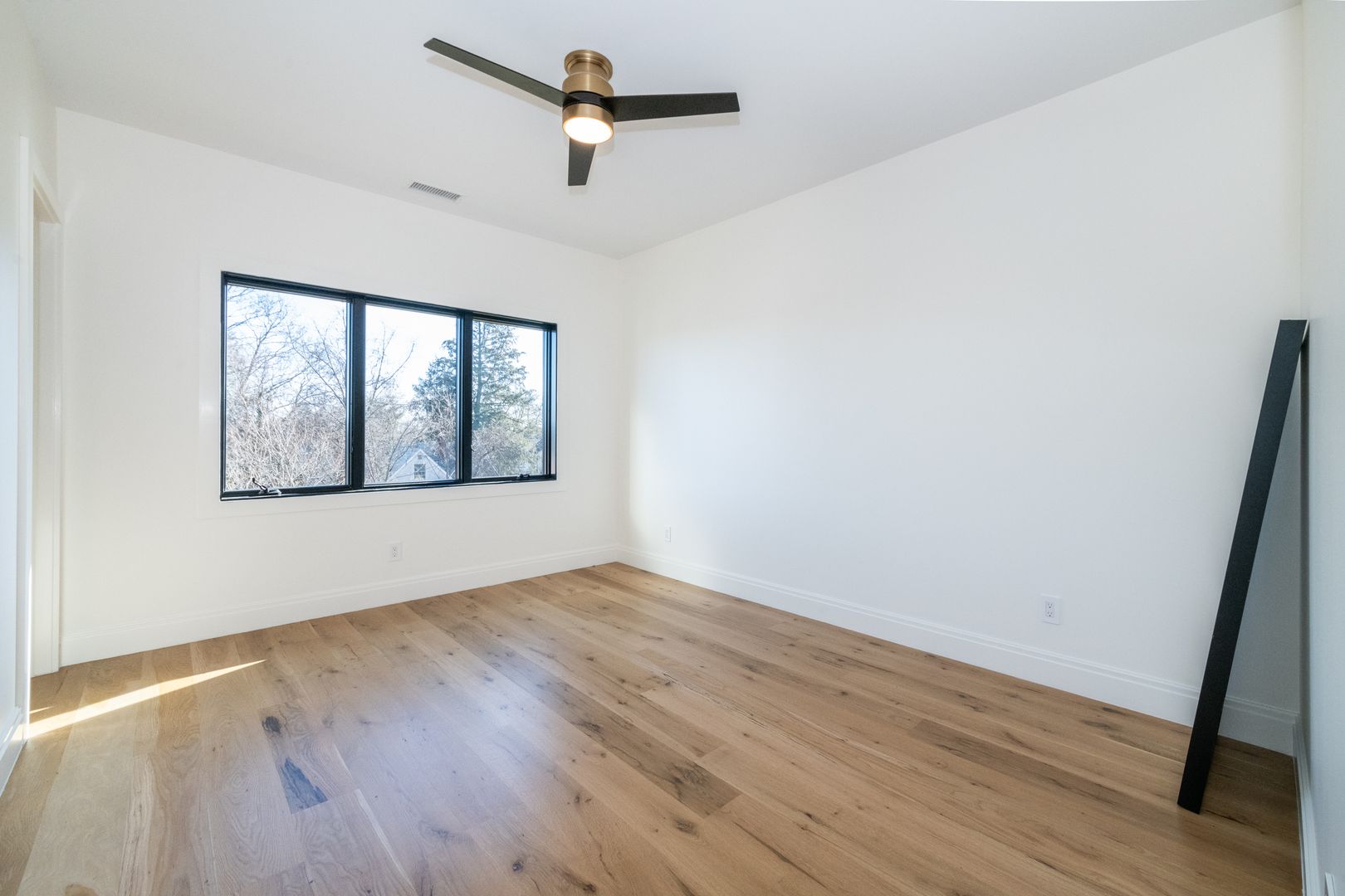 Elmsford House: 23 Poplar Street