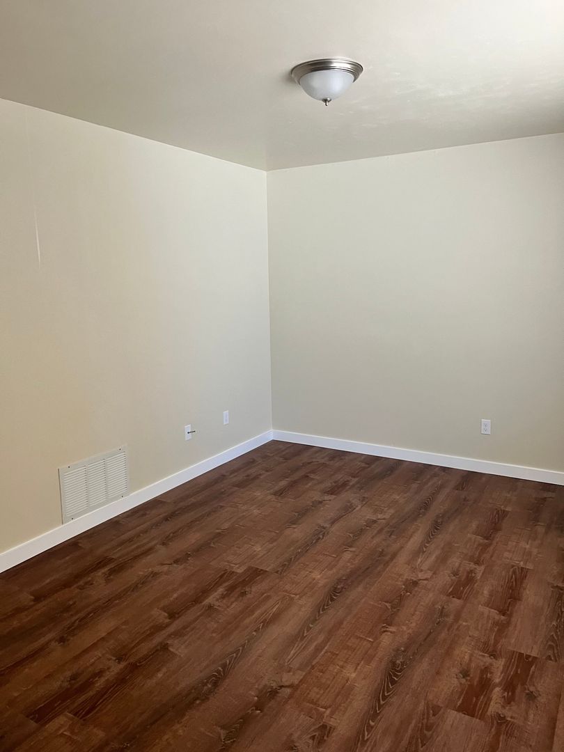 Flagstaff Apartment: 2814 N Center Street
