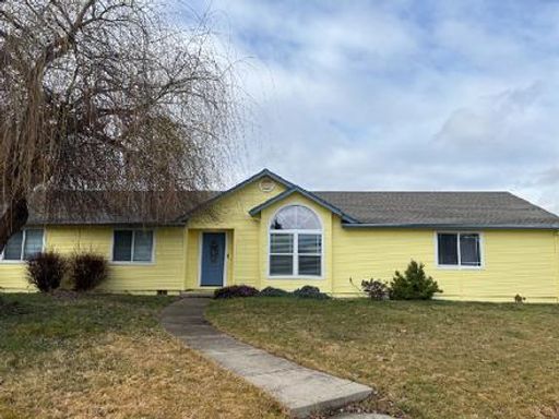 Spacious 3 Bed, 2 Bath Home on a Corner Lot in Southwest Medford – photo 1