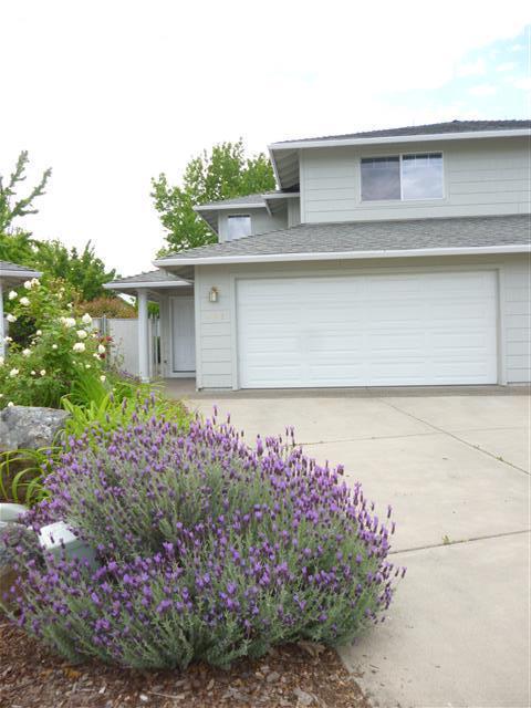 Central Point House: 561 Brittni Ln.