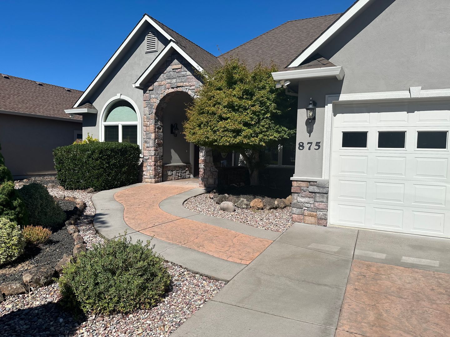 Eagle Point House: 875 St. Andrews Way