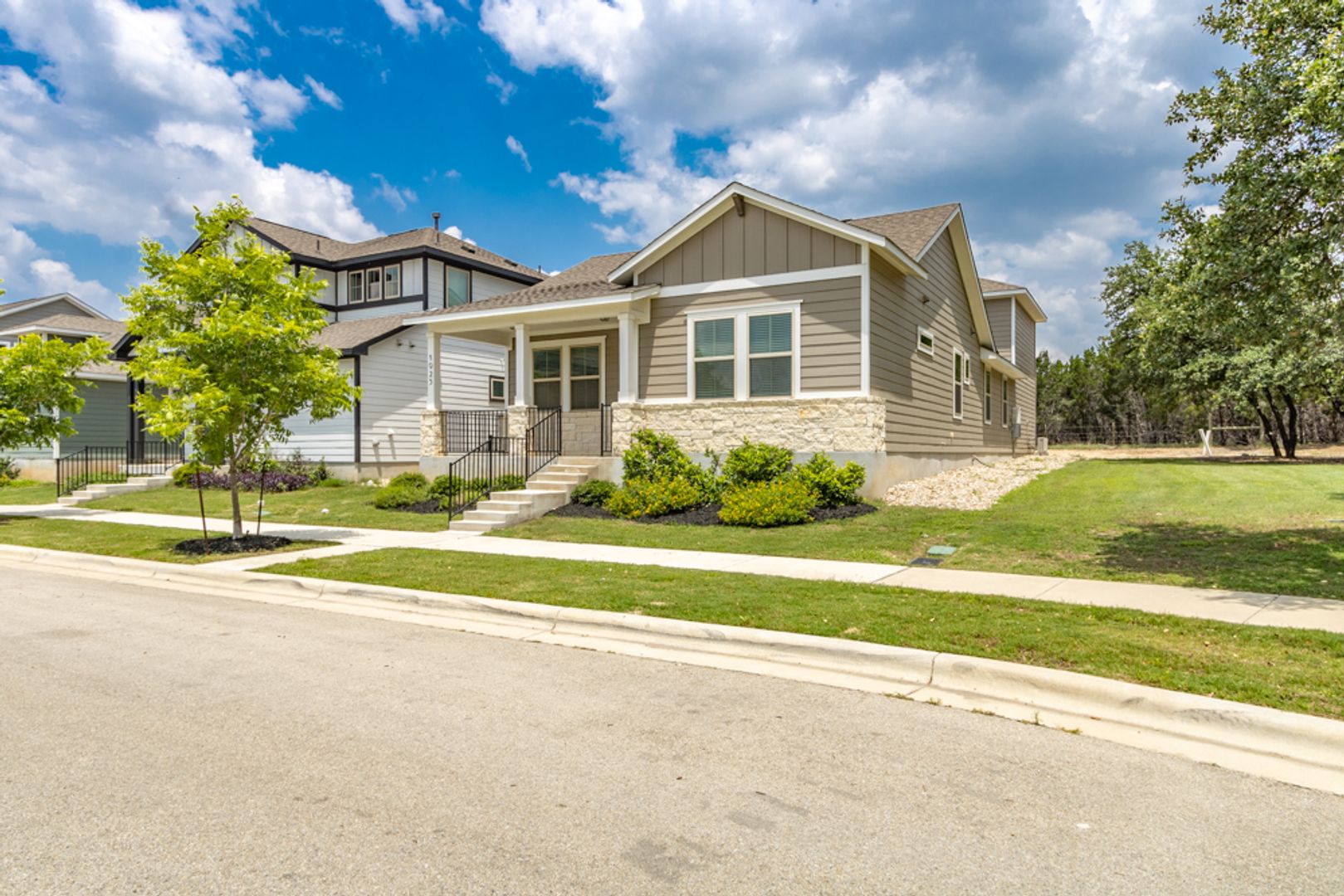 Leander House: 1925 Cypress Gate Dr