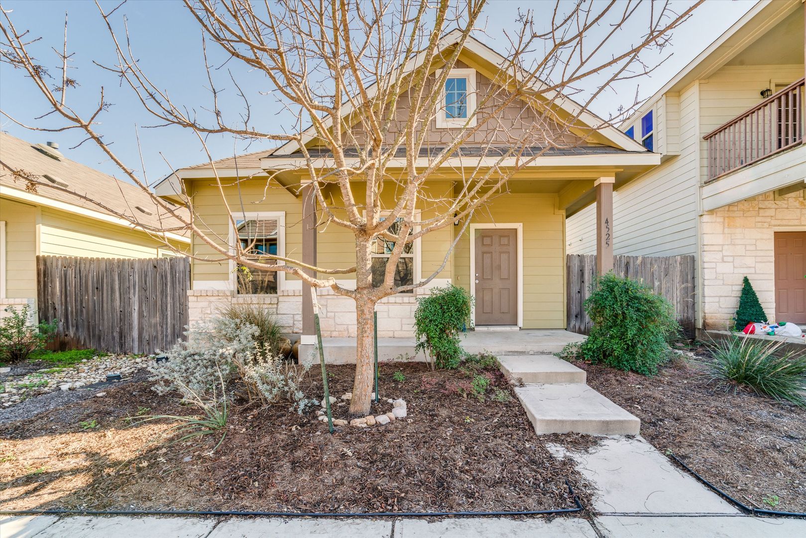 Austin House: 4525 Senda Lane