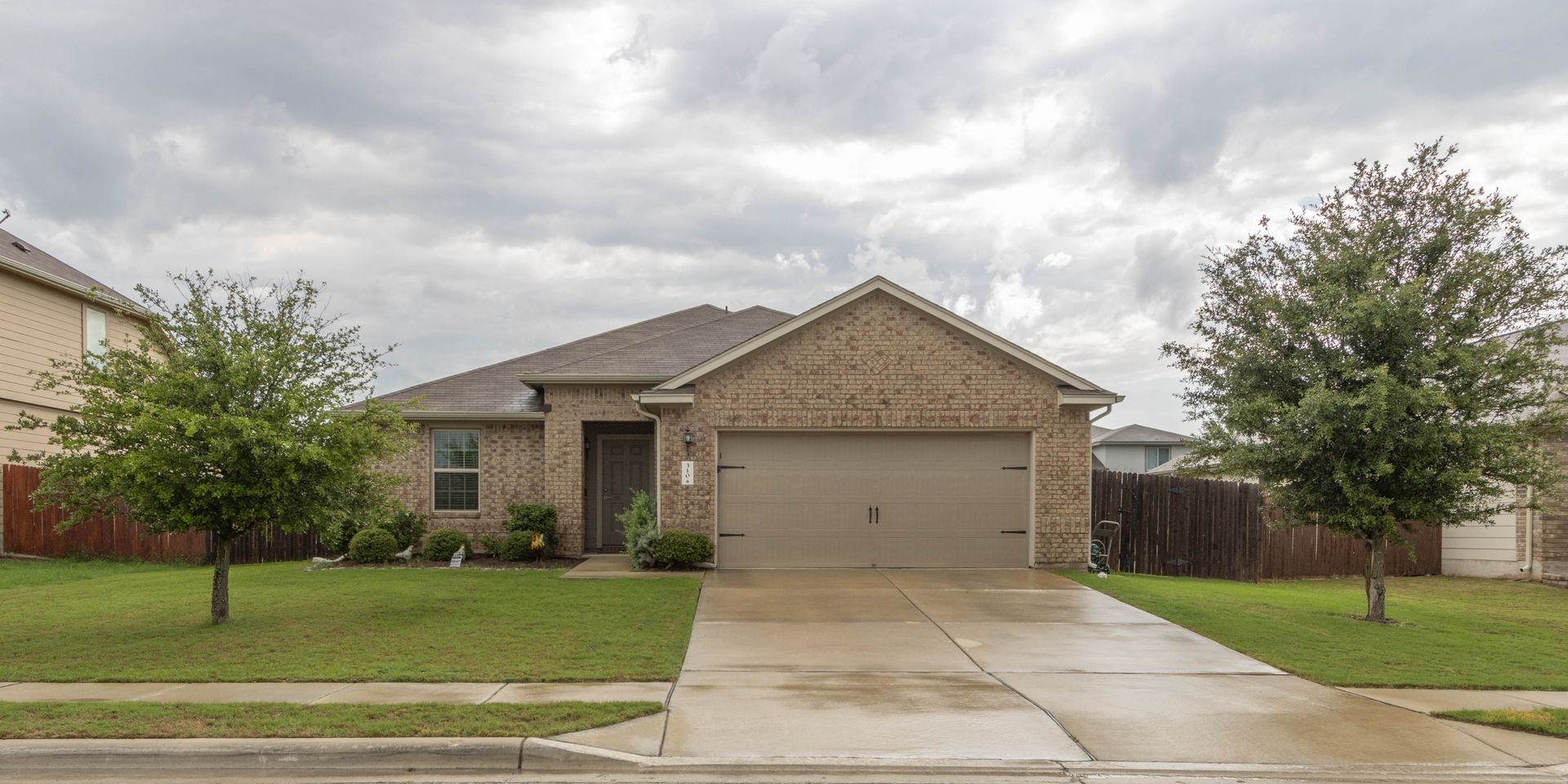 Hutto House: 310 Hyltin St