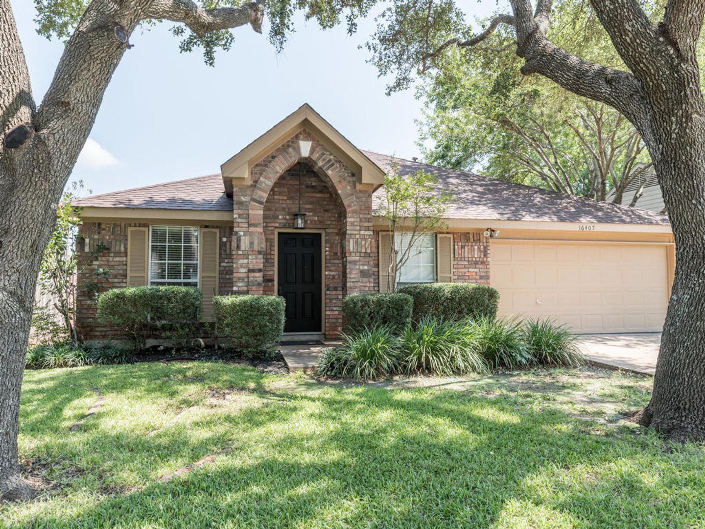 Austin House: 16407 Rockgate Drive