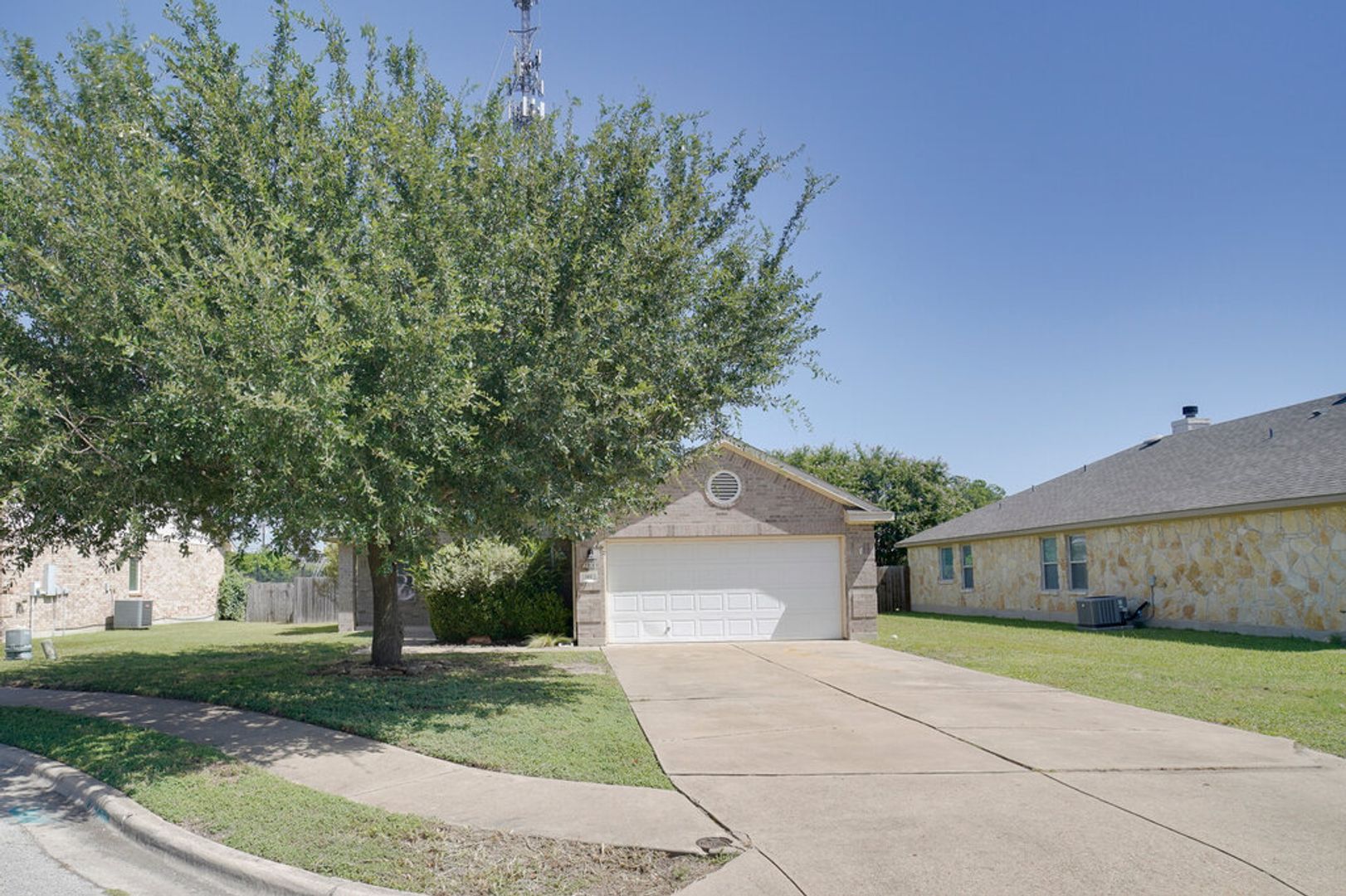 Hutto House: 311 Gainer Drive