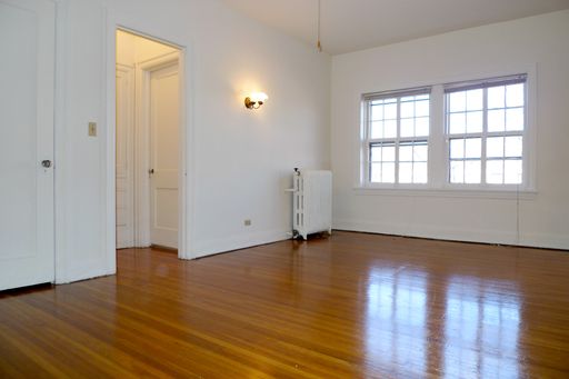 Spacious Studio Apartment Home – photo 1