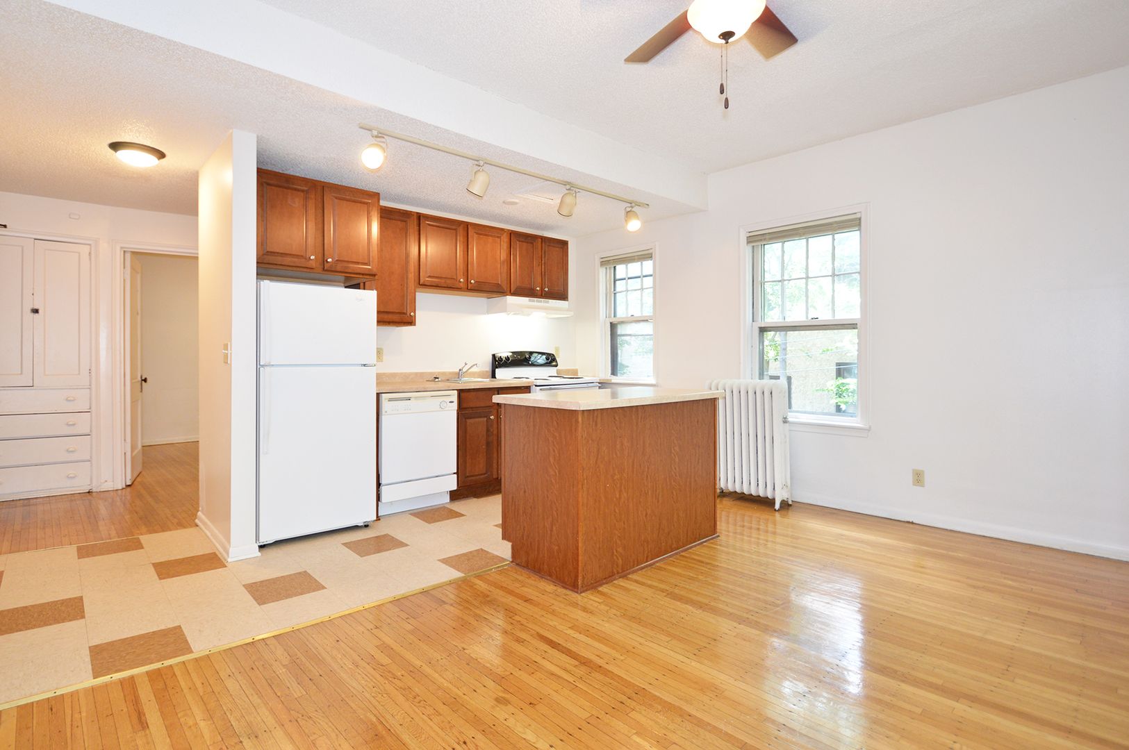 Minneapolis Apartment: 128 E. 18th St.