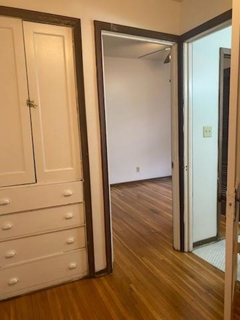 Minneapolis Apartment: 128 E. 18th St.