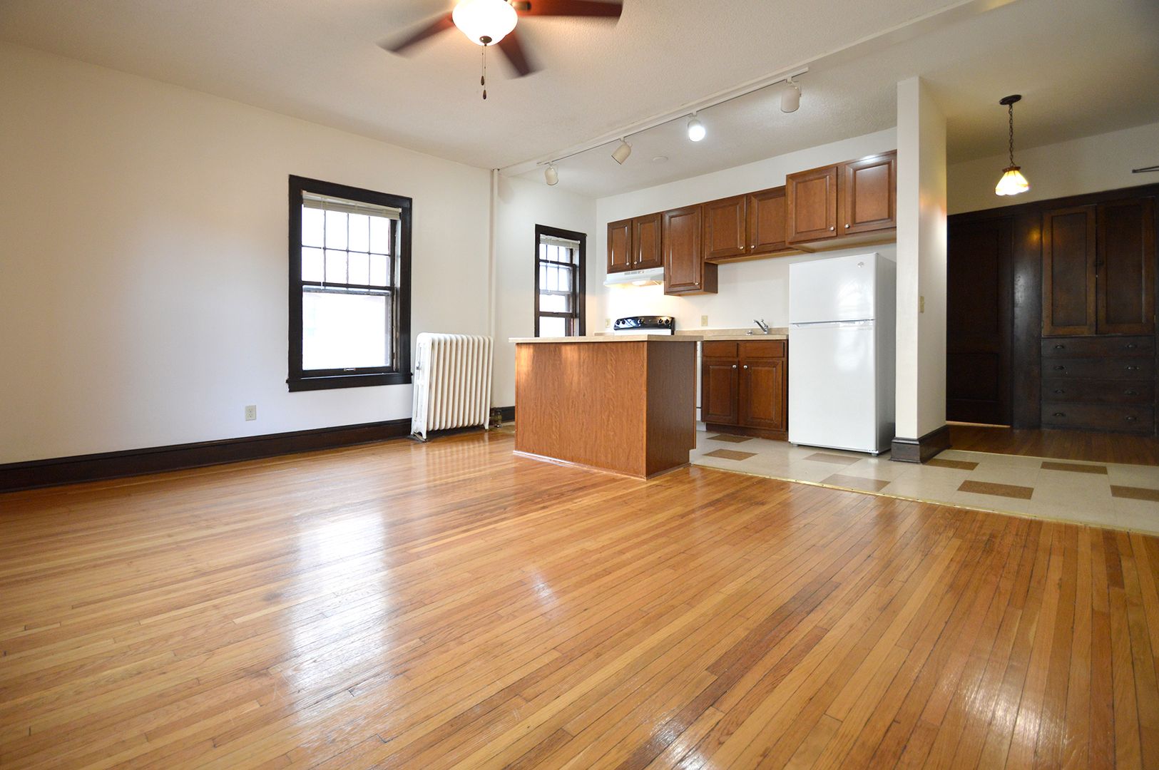 Minneapolis Apartment: 128 E. 18th St.