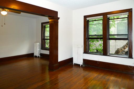 Spacious Living Room/Dining Room, One Bedroom – photo 1