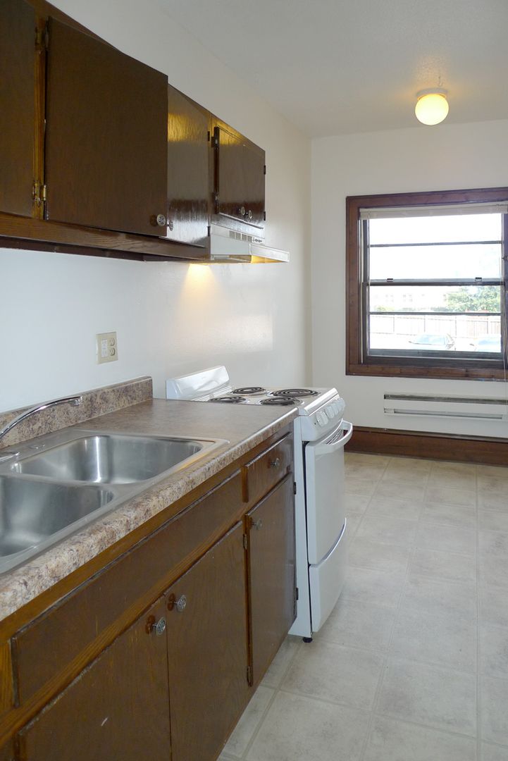 Minneapolis Apartment: 128 E. 18th St.