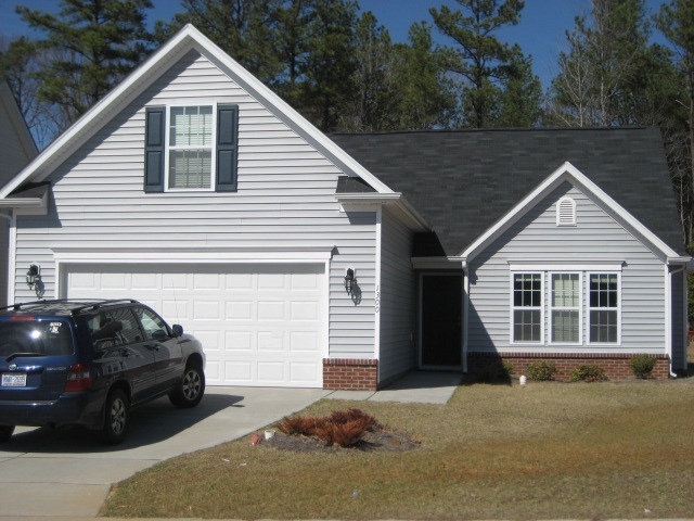 Holly Springs House: 1300 Dexter Ridge Drive