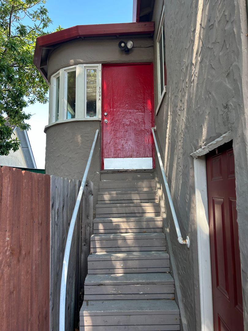 Fairfield Apartment: 309 Pennsylvania Avenue